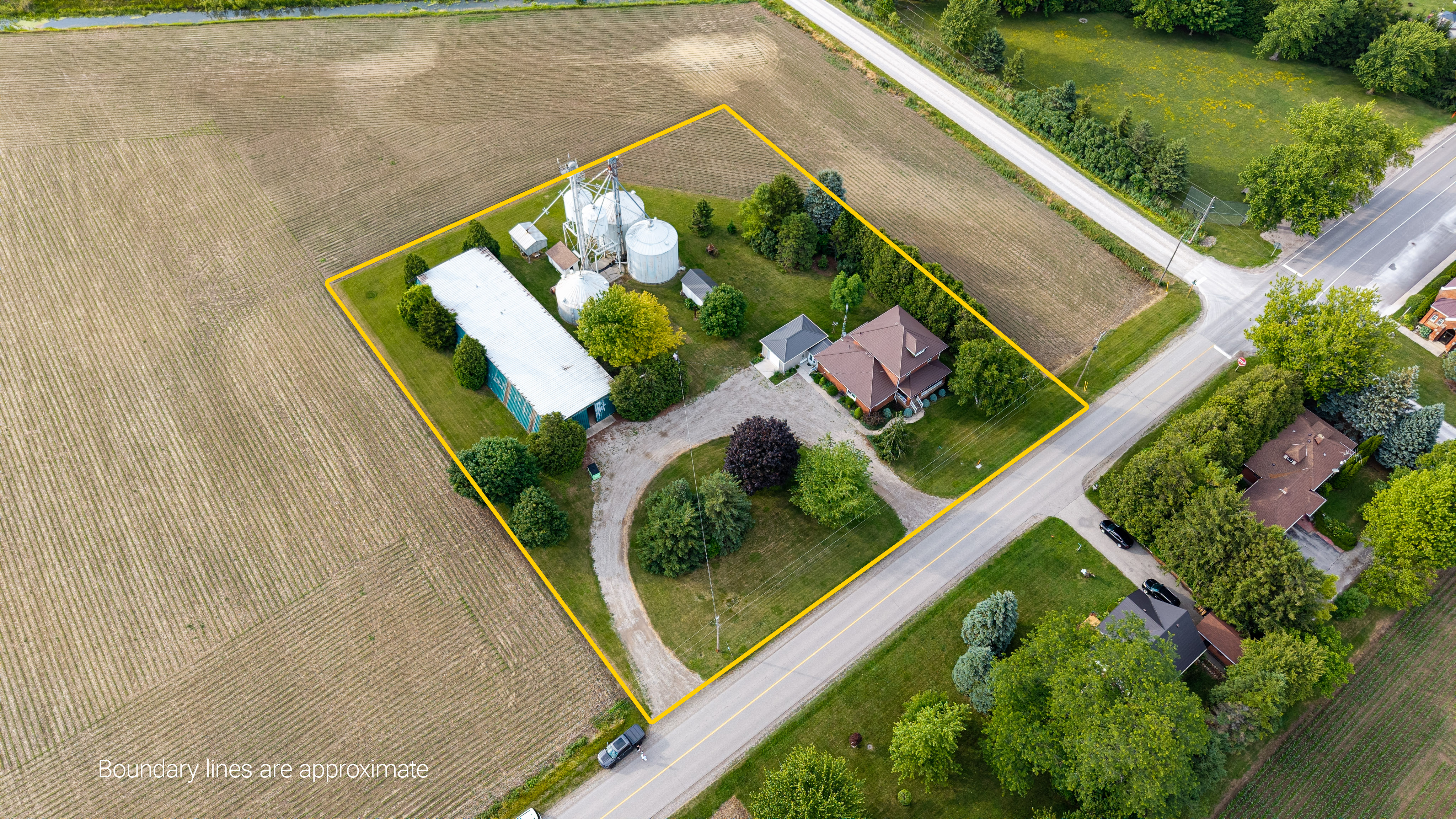 8297 St. Andrew's Line, Chatham